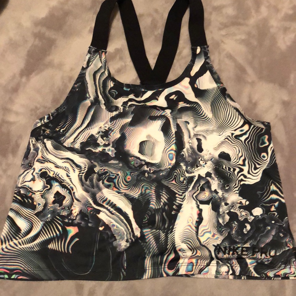Nike cropped workout top.